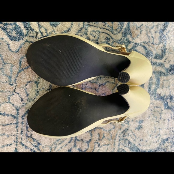 Dolce by MOJO Moxy T-Strap Heels size 6.5 - Picture 4 of 7